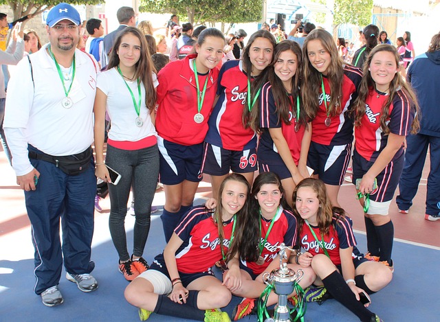 们不仅严格 们不仅严格